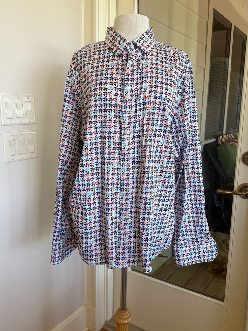 NWOT Robert Graham White Button-Down Shirt with Multi-Color Houndstooth